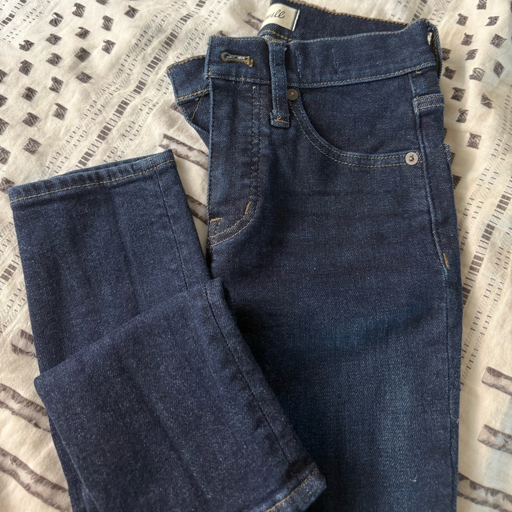 Madewell Dark Blue Mid Rise Skinny Jeans